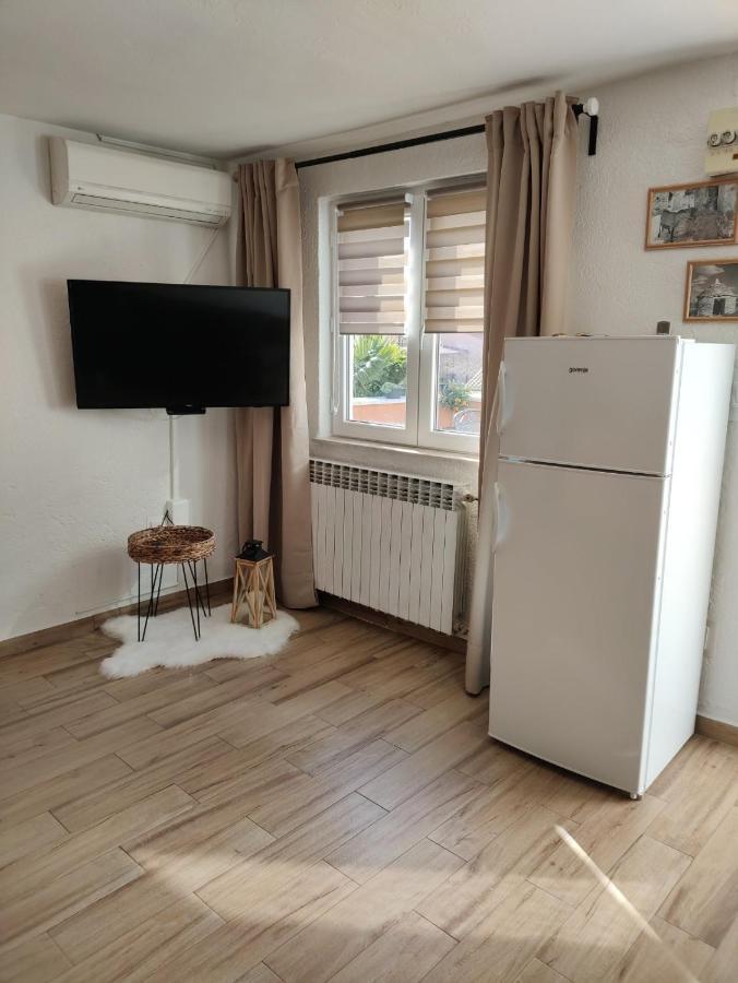 Licul Apartment *