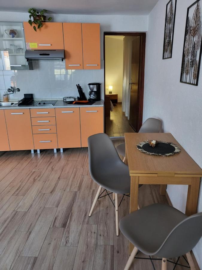 Licul Apartment *